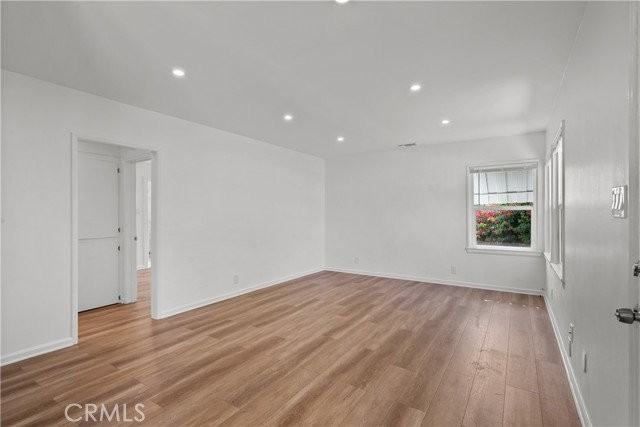 3820 Orangedale Ave - Photo 7 of 8