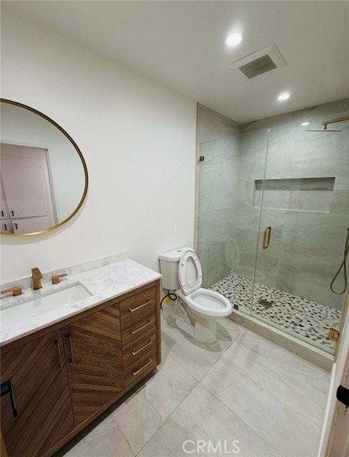 10024 Norwich Ave - Photo 6 of 8