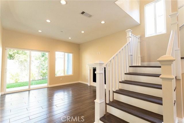 9246 Cedros Ave #6 - Photo 4 of 8