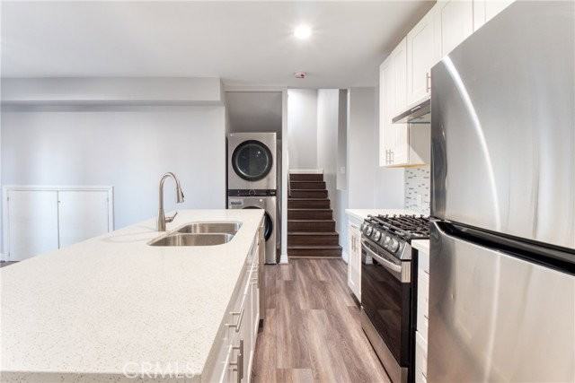 7794 Skyhill Dr - Photo 6 of 8