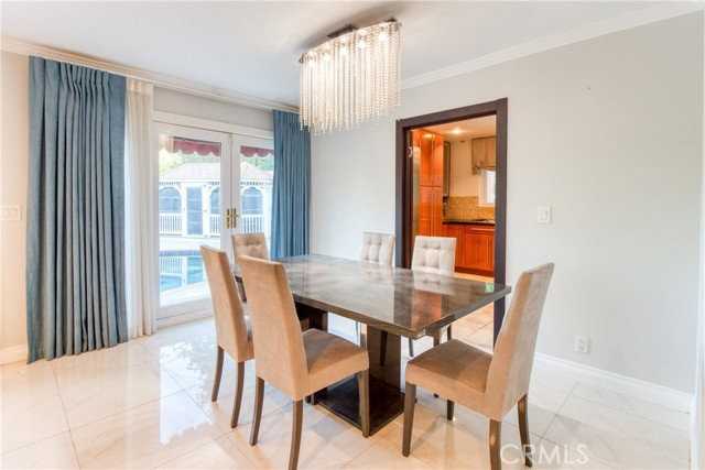 7796 Skyhill Dr - Photo 7 of 8