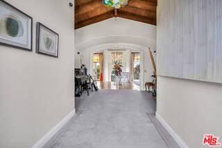 3110 Benedict Canyon Dr - Photo 3 of 8