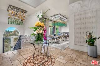 3110 Benedict Canyon Dr - Photo 5 of 8