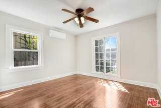 942 N Croft Ave - Photo 4 of 8