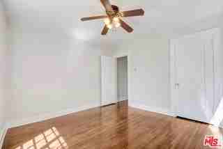 942 N Croft Ave - Photo 5 of 8