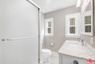 942 N Croft Ave - Photo 6 of 8