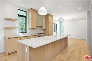 428 Arnaz Dr - Photo 4 of 8