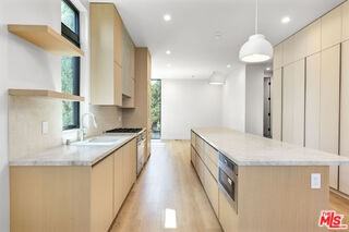 428 Arnaz Dr - Photo 5 of 8