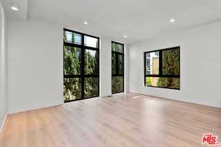 428 Arnaz Dr - Photo 7 of 8