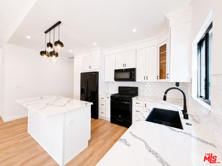 818 N Genesee Ave - Photo 6 of 8