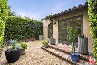 435 Westmount Dr - Photo 3 of 8