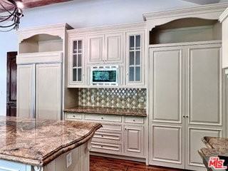 9530 Hidden Valley Rd - Photo 6 of 8