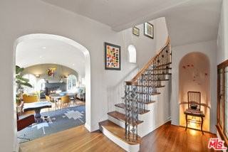 6717 Whitley Ter - Photo 4 of 8