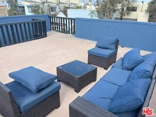 36 Bouett St #D - Photo 2 of 8