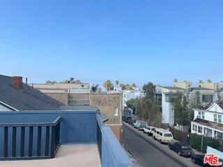 36 Bouett St #D - Photo 3 of 8