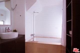 116 Pacific Ave - Photo 5 of 8