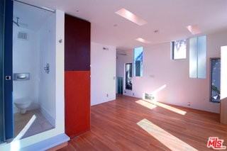 116 Pacific Ave - Photo 6 of 8