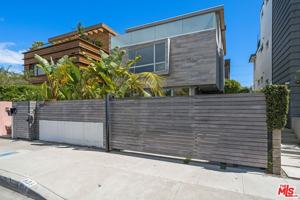 featured image of 808 Bouett St