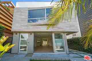 808 Bouett St - Photo 2 of 8