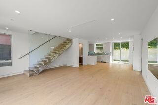 808 Bouett St - Photo 7 of 8