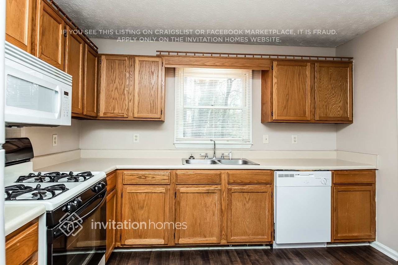 3302 Glynn Mill Dr - Photo 5 of 21