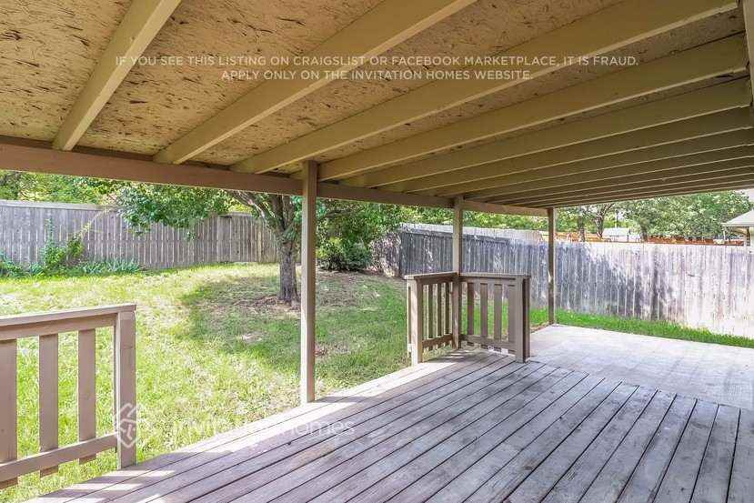 2702 Whetstone Dr - Photo 2 of 7