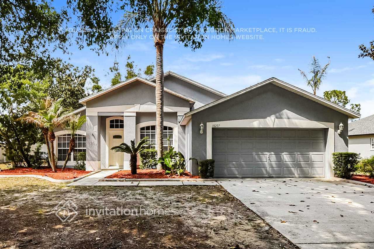 10207 Summer Elm Ave