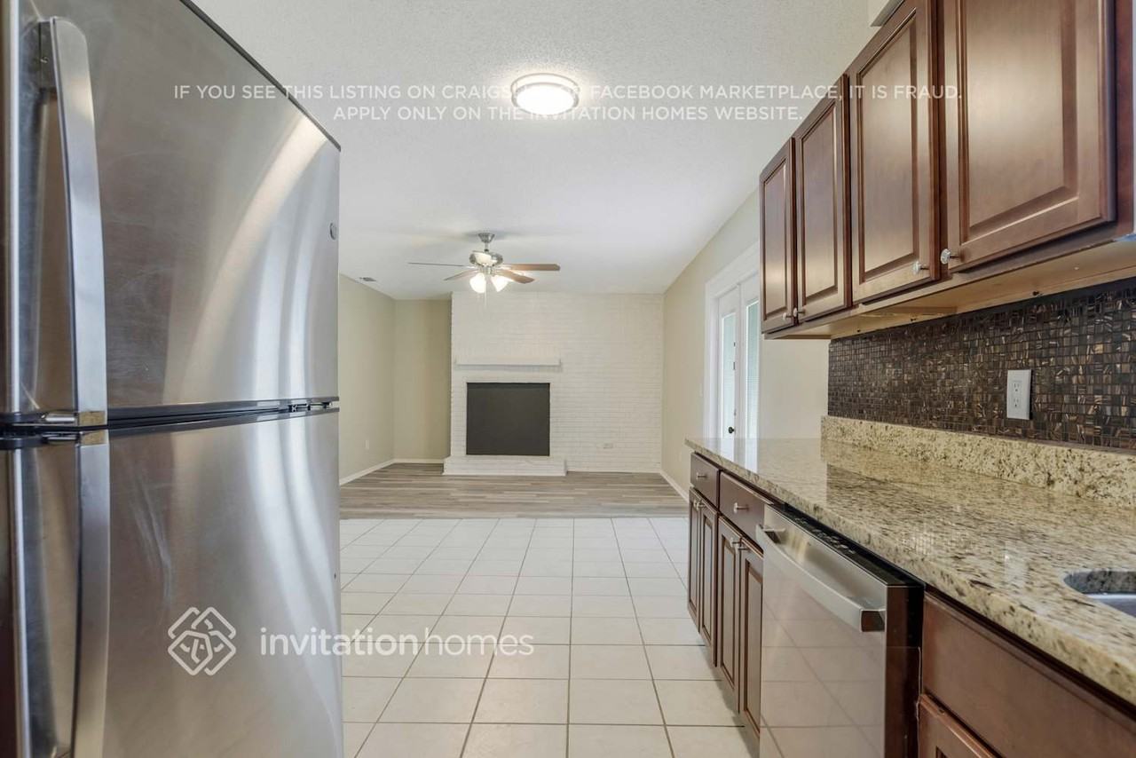 2910 Xavier Ct - Photo 6 of 31