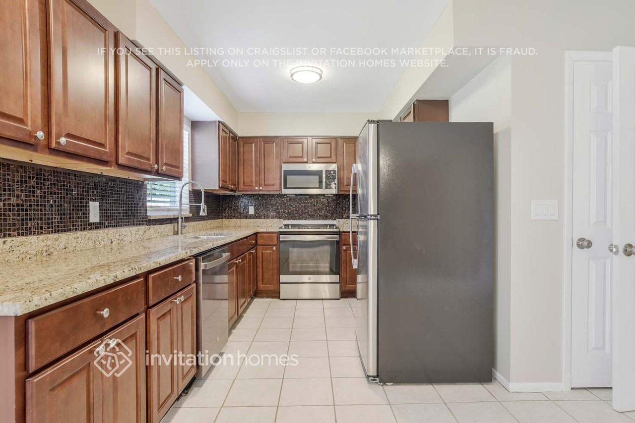 2910 Xavier Ct - Photo 7 of 31