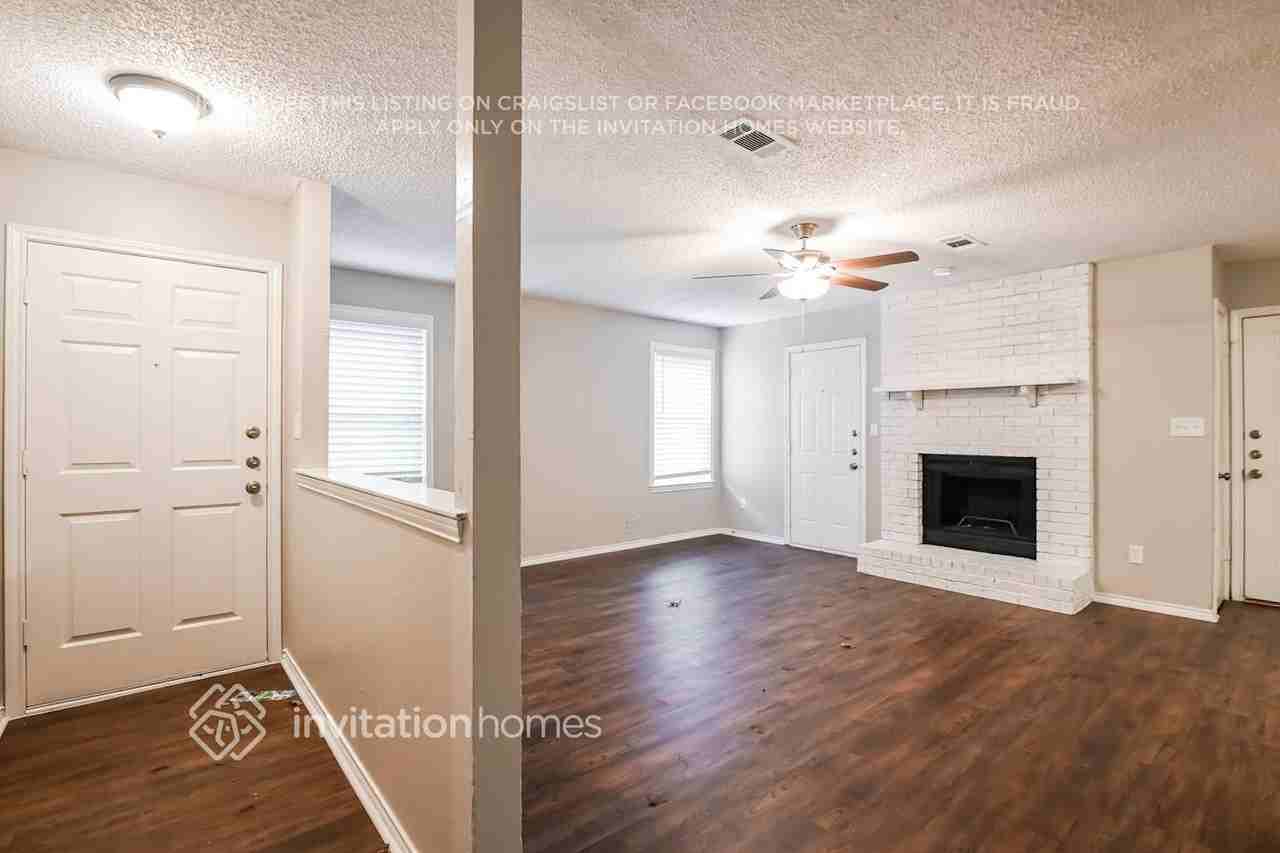 512 Shennandoah Dr - Photo 2 of 16