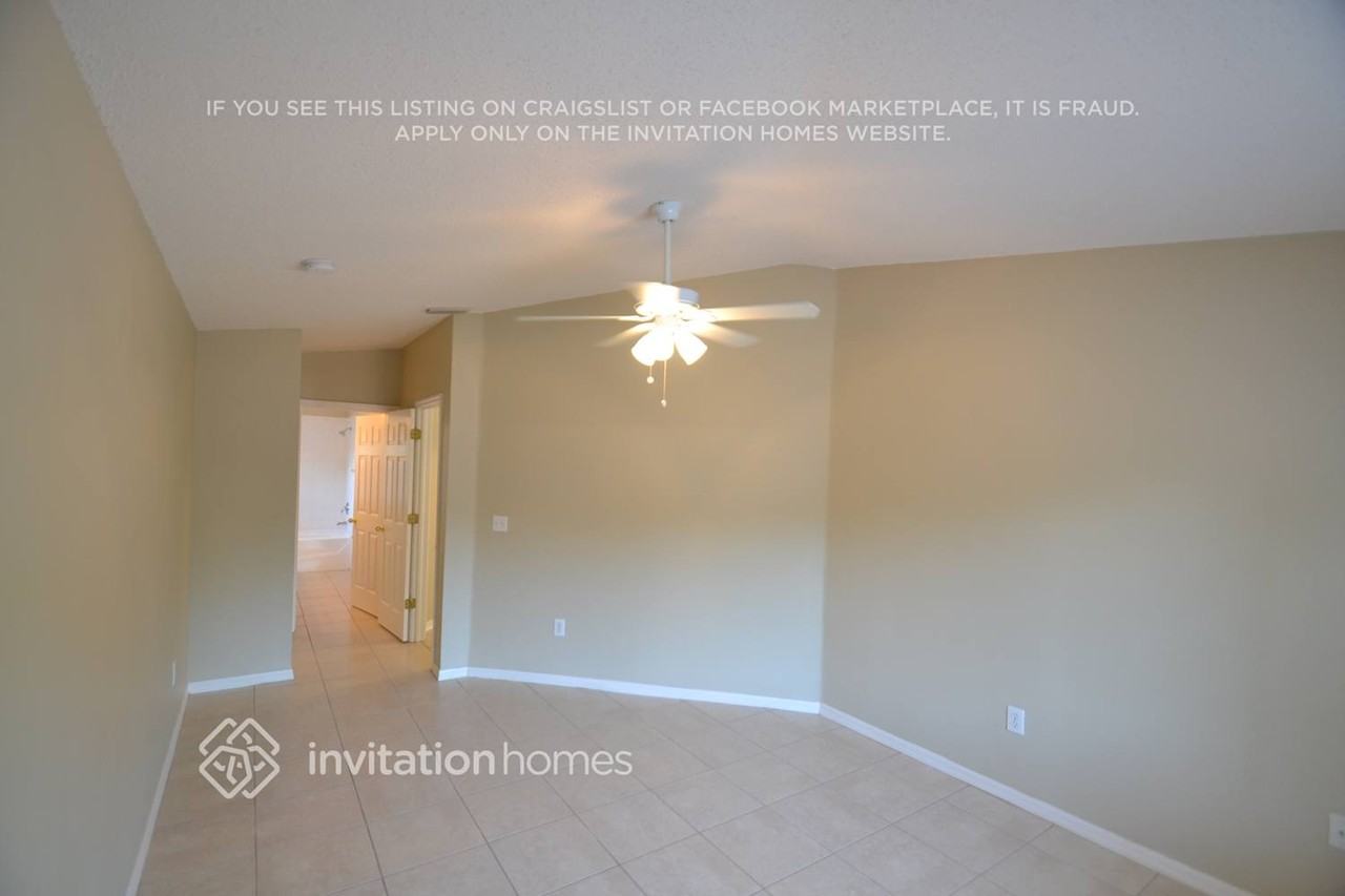 3001 Summer House Dr - Photo 6 of 9