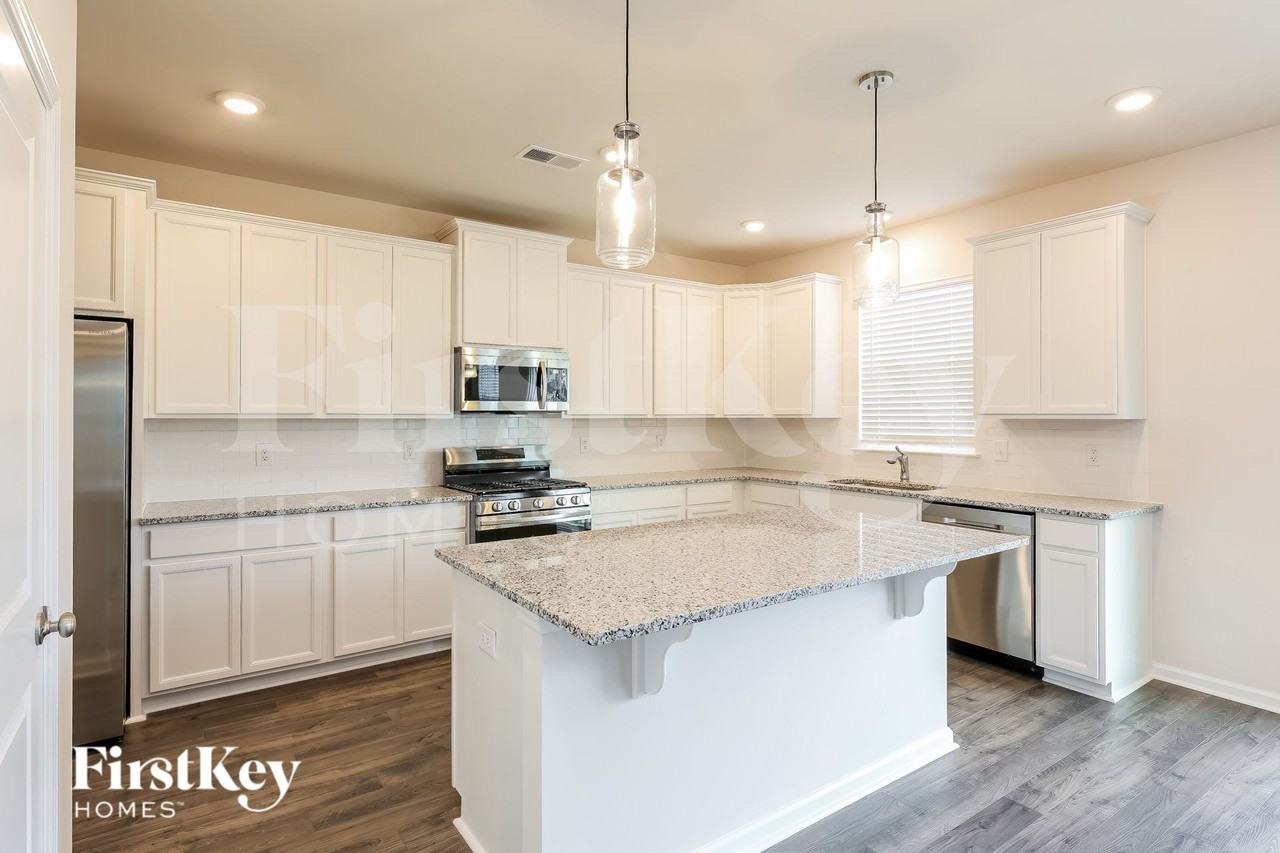 302 Stonefence Dr - Photo 6 of 16