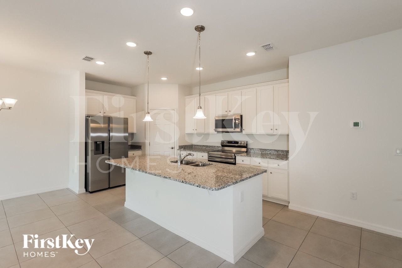 138 Windsor Reserve Dr - Photo 5 of 16