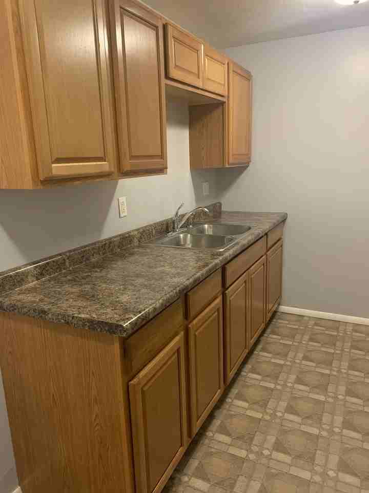 407 E Seminole St ##5 - Photo 6 of 10