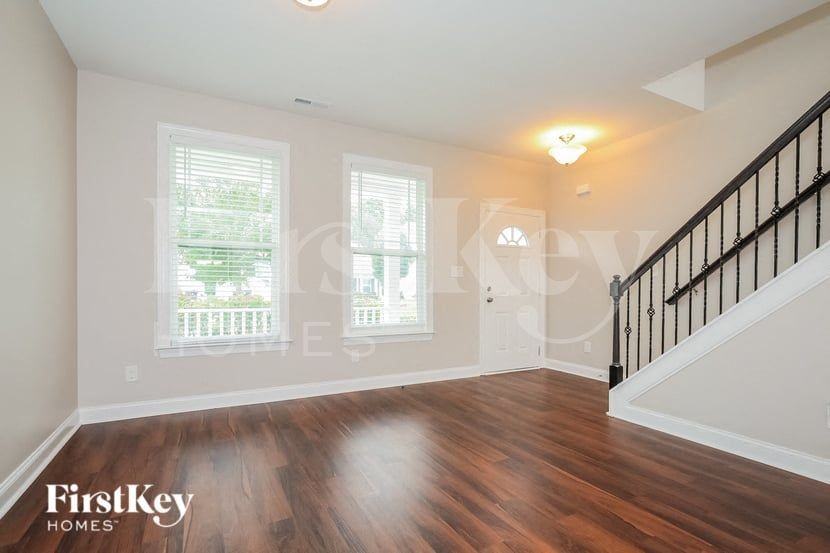 121 Wintergreen Ct - Photo 4 of 15