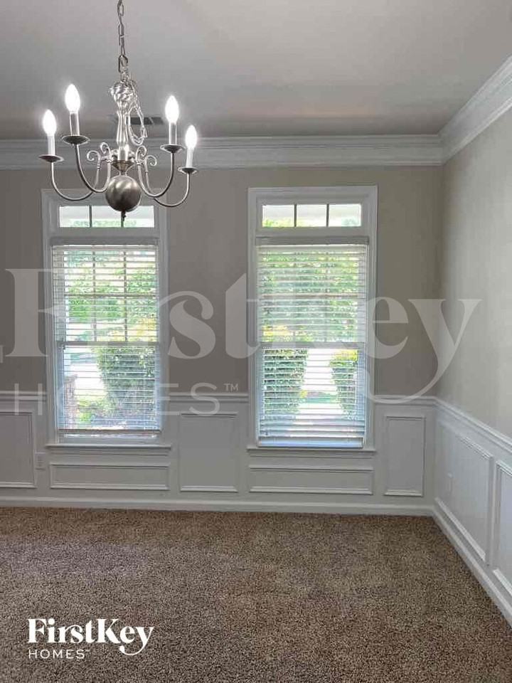 4391 Quinton Hill Ct - Photo 2 of 11