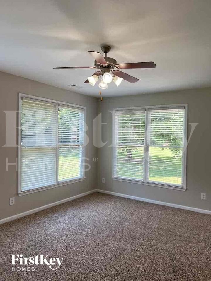 4391 Quinton Hill Ct - Photo 5 of 11