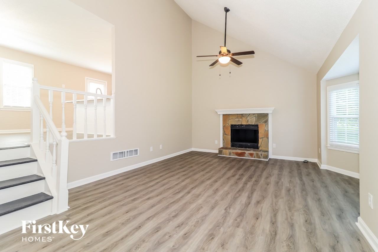 197 Brentwood Dr - Photo 3 of 15