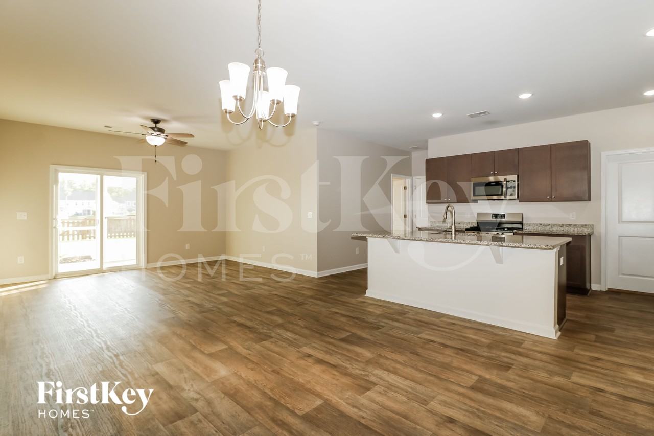 4908 Paddy Field Way - Photo 4 of 15