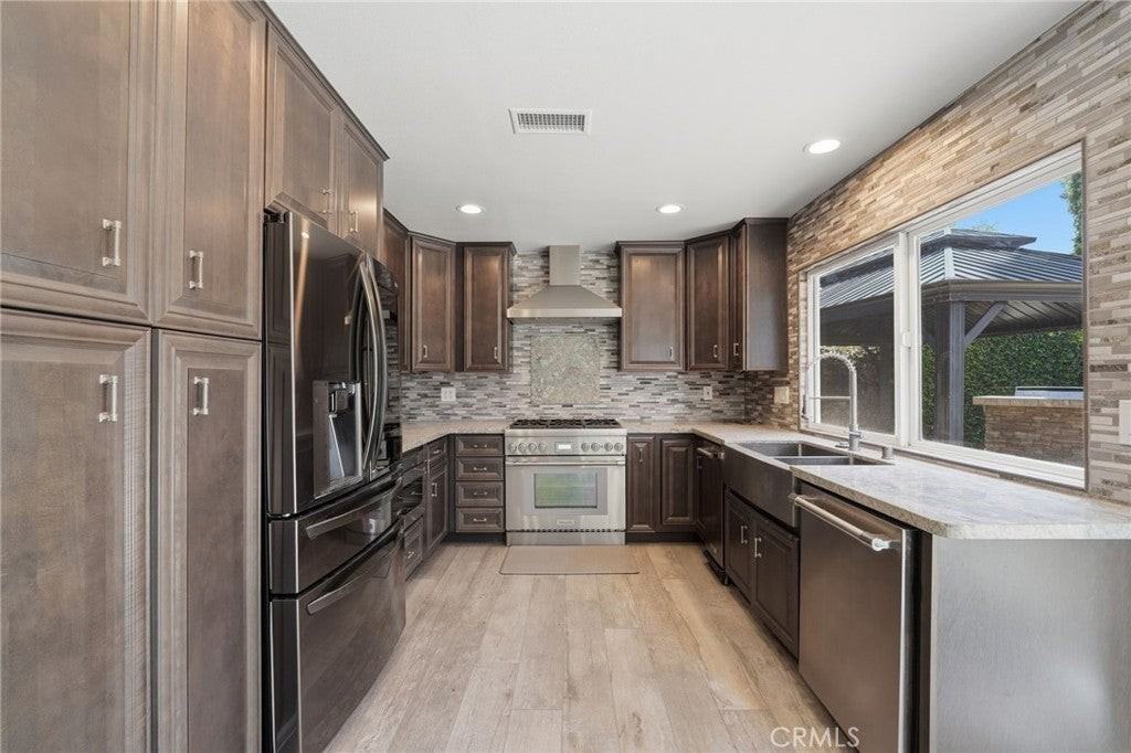 29142 Bobolink Dr - Photo 4 of 50