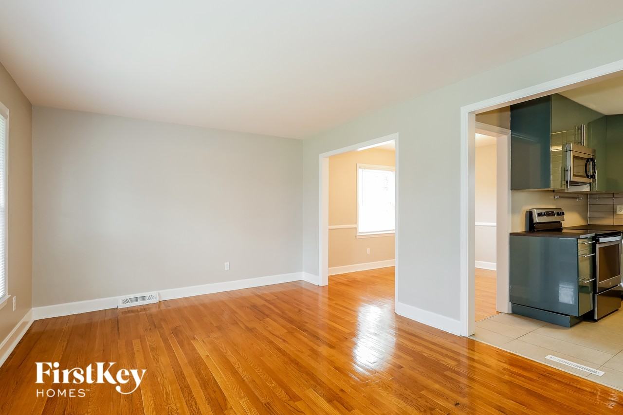 1128 Rocky Ridge Dr - Photo 4 of 15