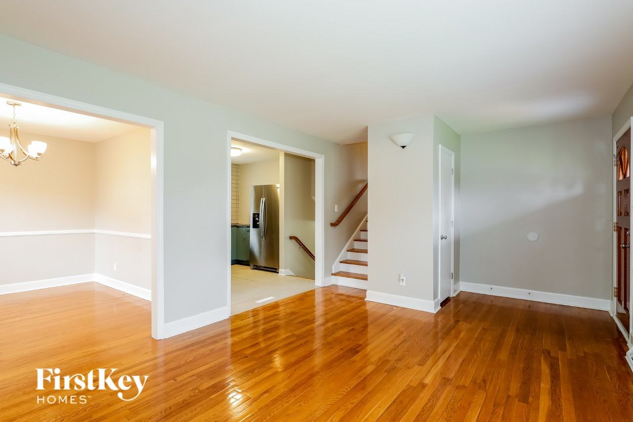 1128 Rocky Ridge Dr - Photo 5 of 15