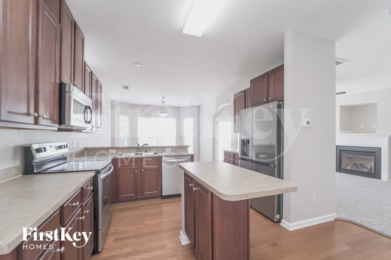 9508 Long Hill Dr - Photo 6 of 16