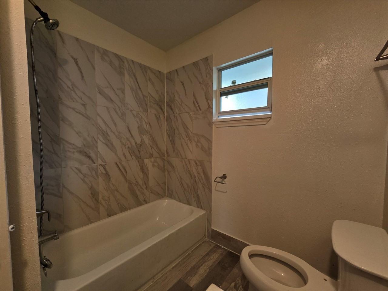 19736 Dunbar Ave - Photo 6 of 16