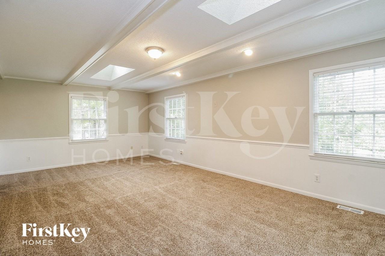 11 Cub Dr - Photo 3 of 15