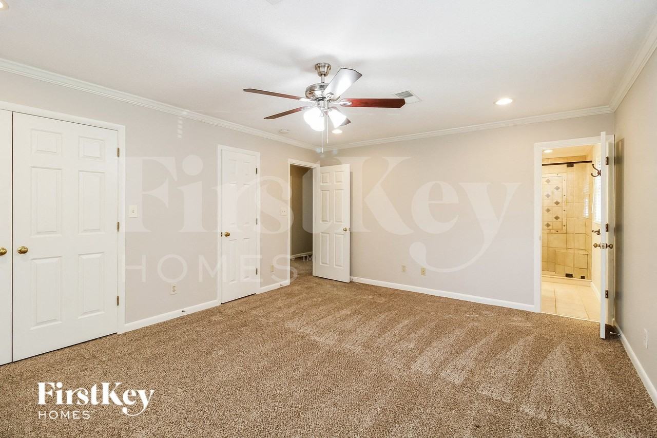 11 Cub Dr - Photo 7 of 15