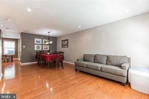 81 Hearthstone Ln - Photo 2 of 10