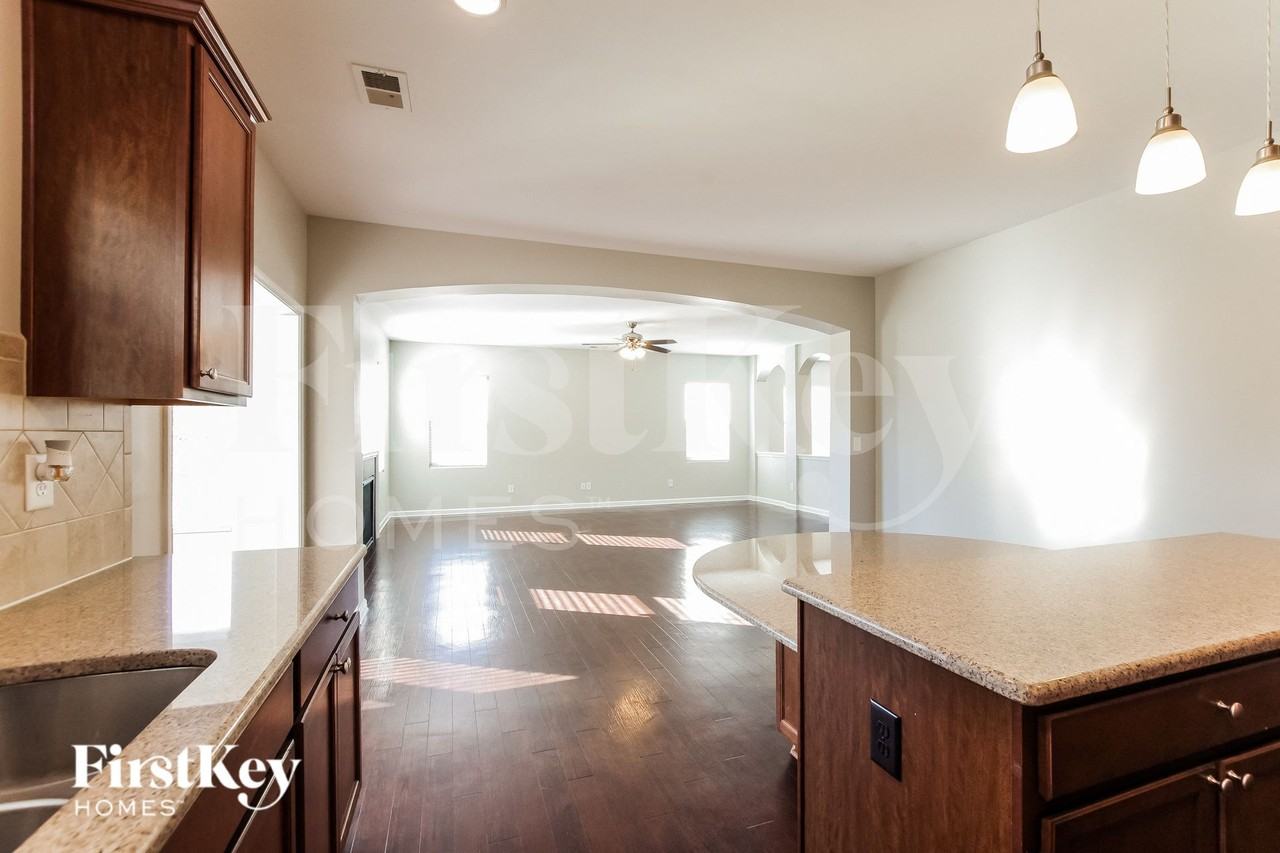 4204 Craighill Ln - Photo 7 of 15