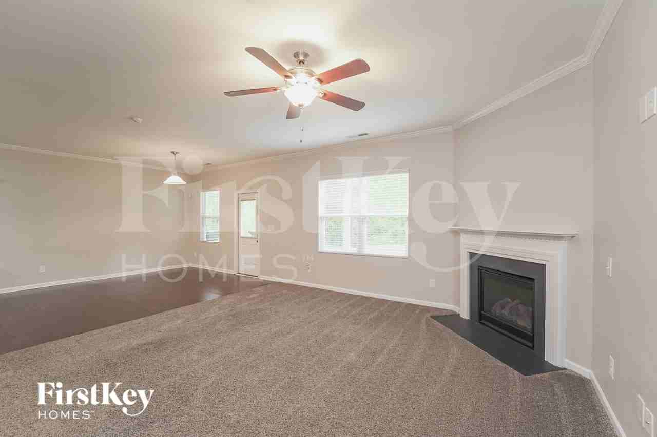 8739 Balsam Bay Rd - Photo 3 of 15