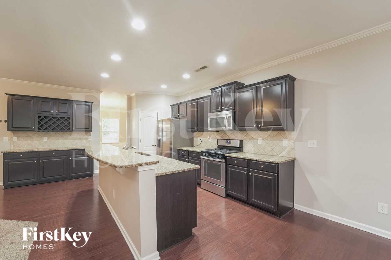 8739 Balsam Bay Rd - Photo 6 of 15